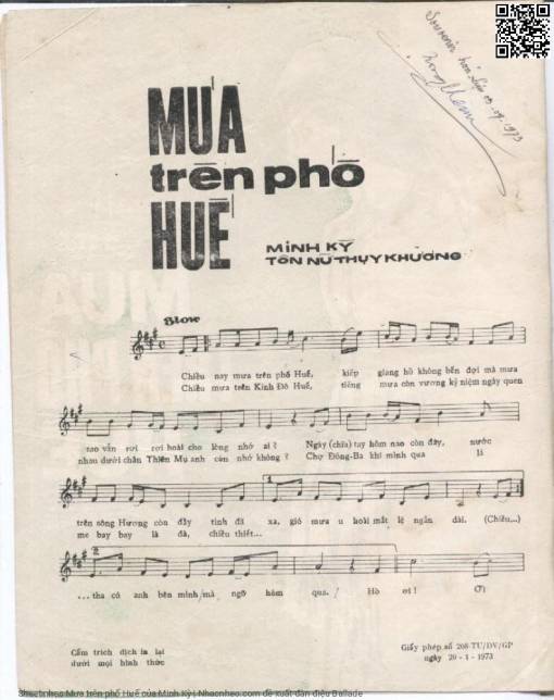 Mưa trên phố Huế