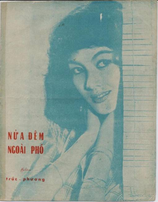 Nửa đêm ngoài phố